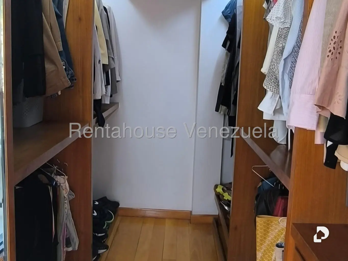 Apartamento en Cumbres de Curumo, Caracas – 16