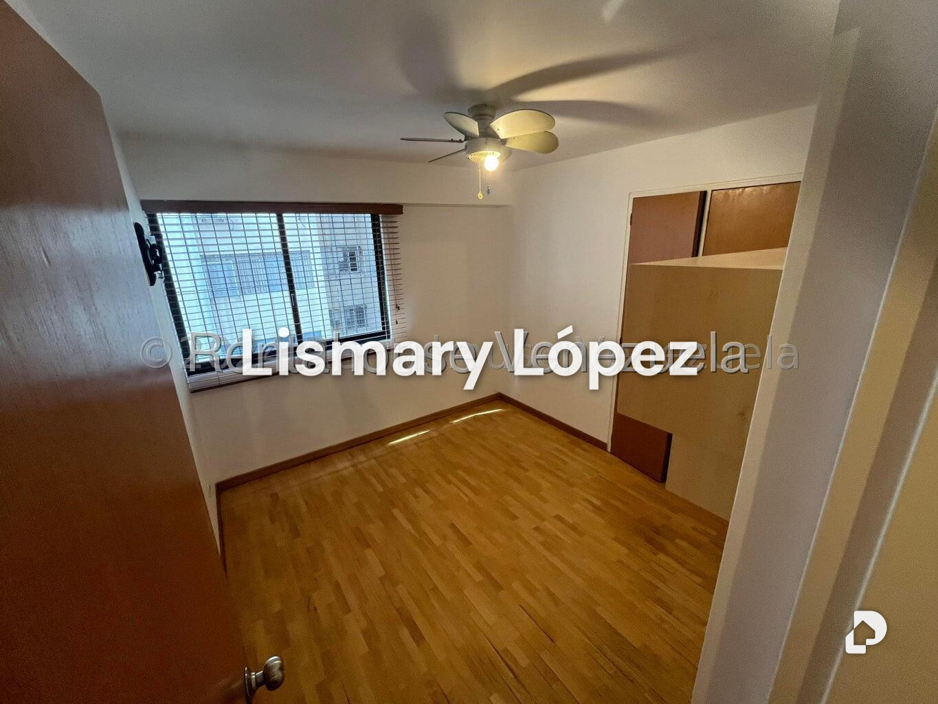 Apartamento en Los Palos Grandes, Caracas – 23