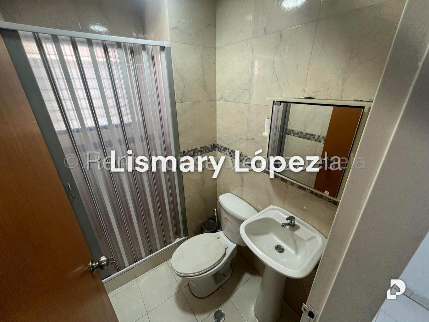 Apartamento en Los Palos Grandes, Caracas – 26