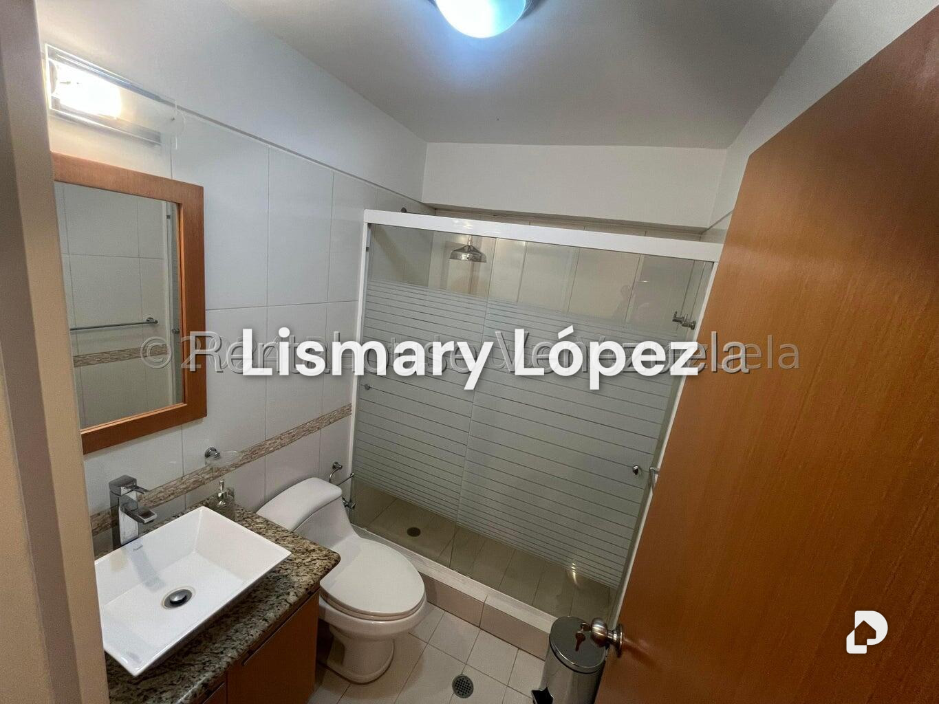 Apartamento en Los Palos Grandes, Caracas – 24