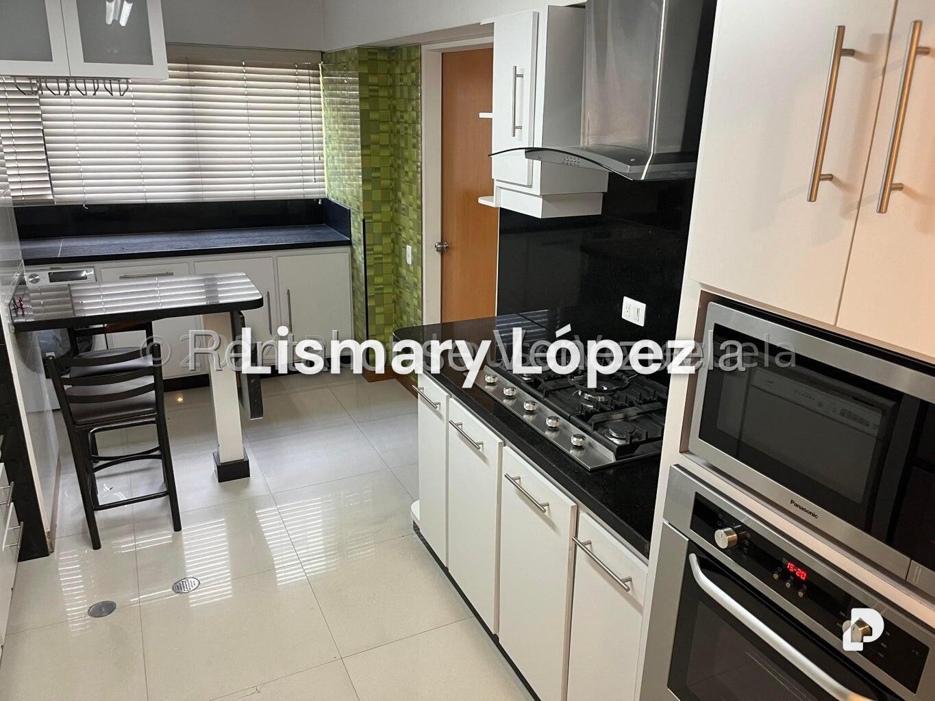 Apartamento en Los Palos Grandes, Caracas – 7