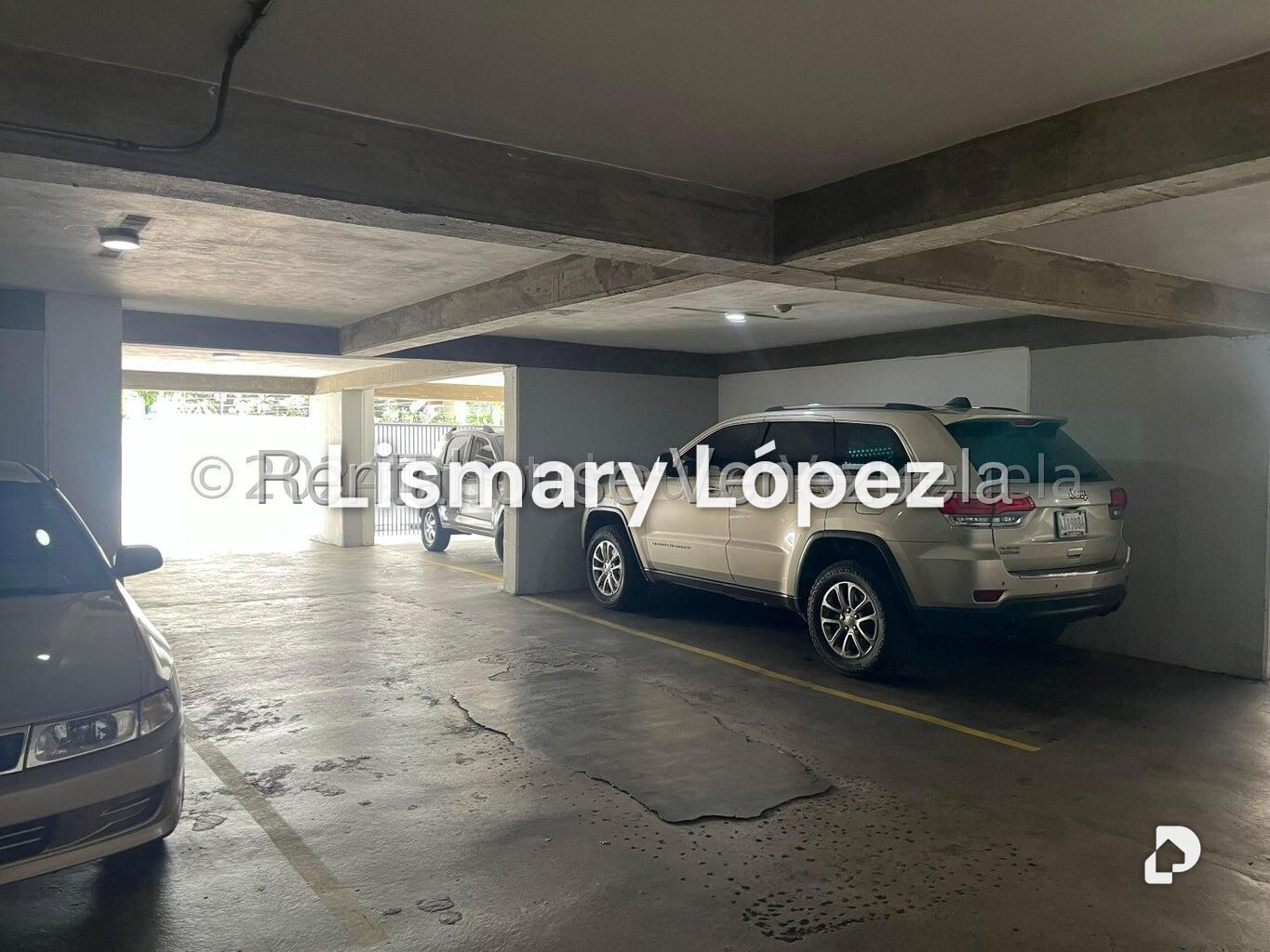 Apartamento en Los Palos Grandes, Caracas – 27