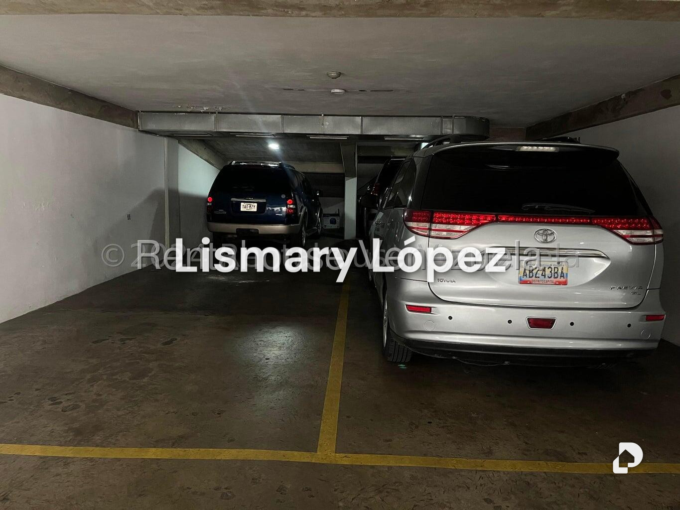 Apartamento en Los Palos Grandes, Caracas – 28