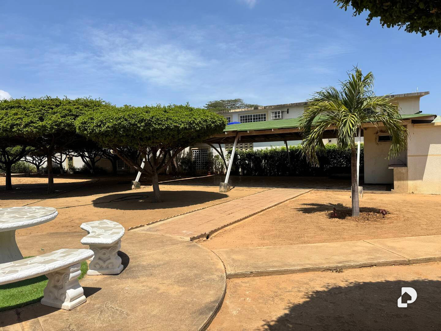 Townhouse en Avenida Goajira, Maracaibo – 10