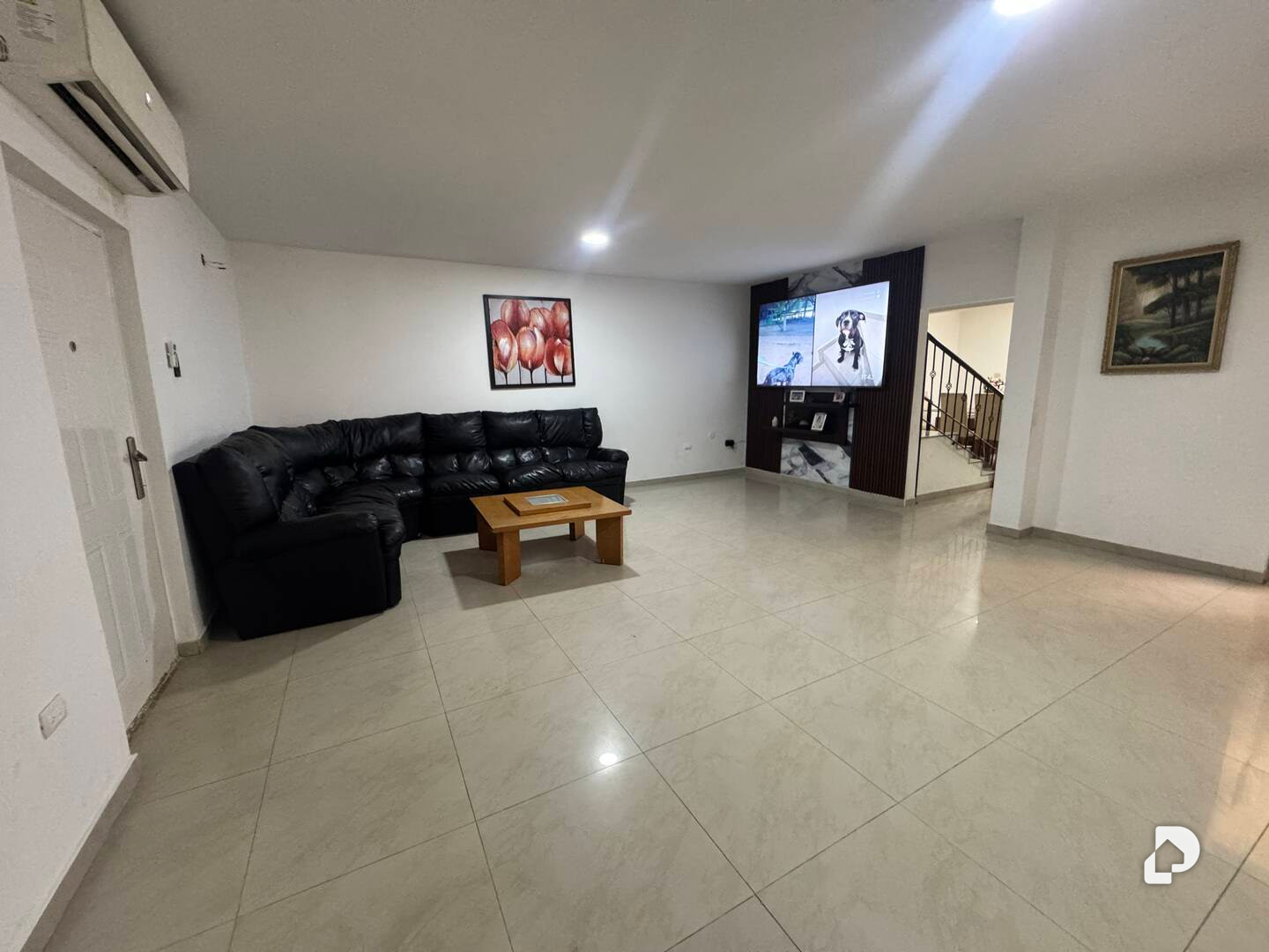 Townhouse en Avenida Goajira, Maracaibo – 11