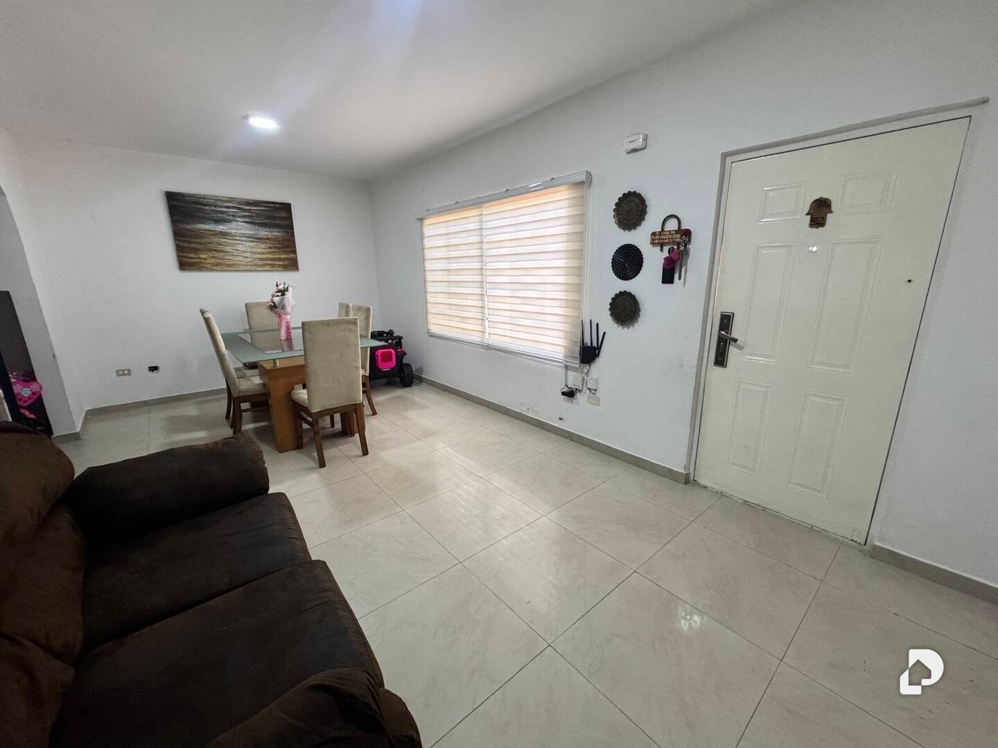 Townhouse en Avenida Goajira, Maracaibo – 13