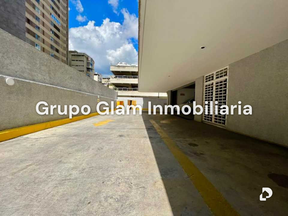 Local comercial en La Castellana, Caracas – 4