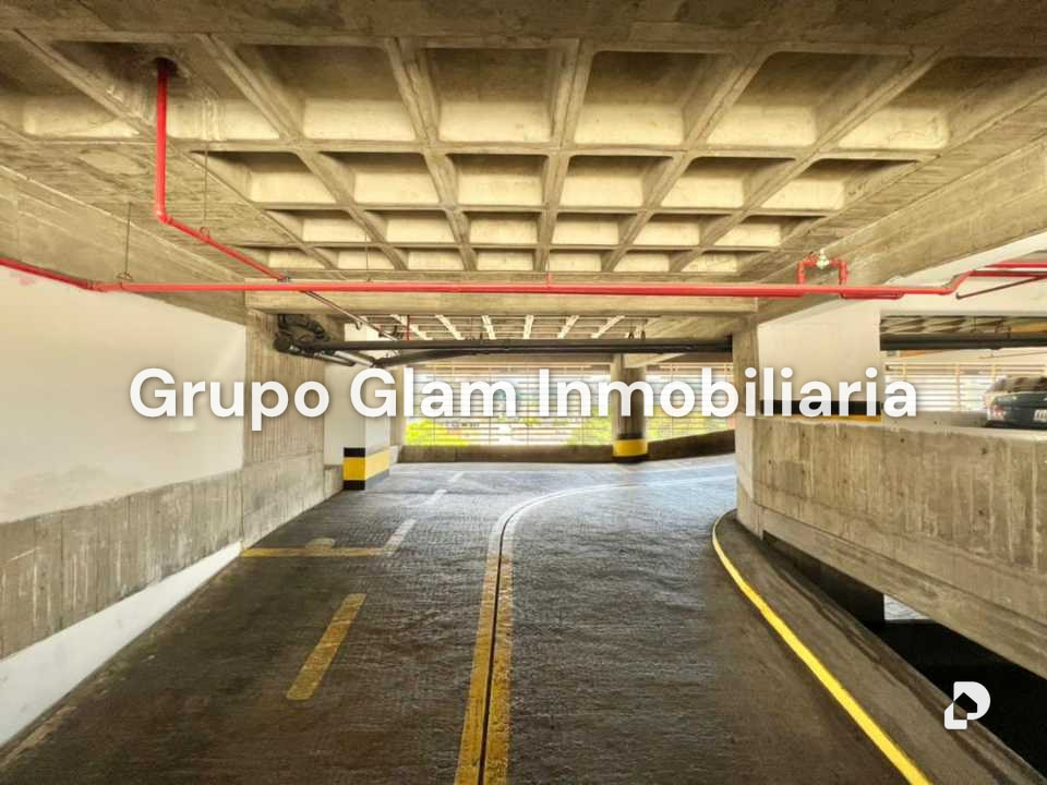 Local comercial en La Castellana, Caracas – 12