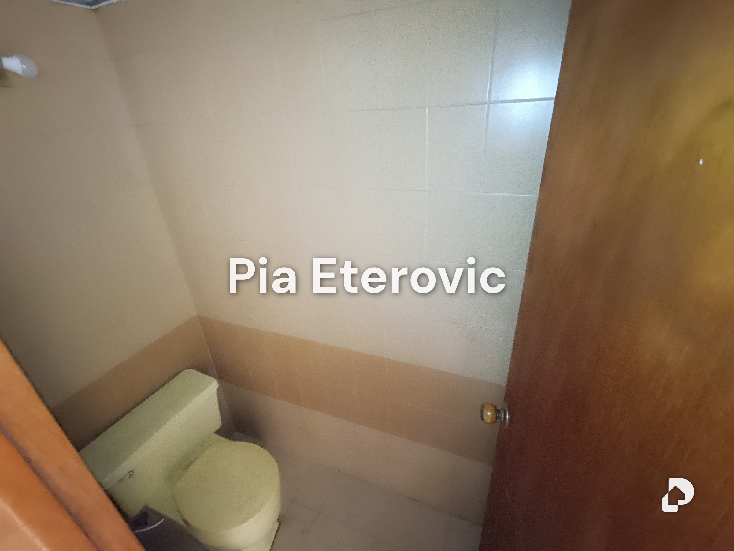 Office in Parroquia Urbana Socorro, Valencia – 31