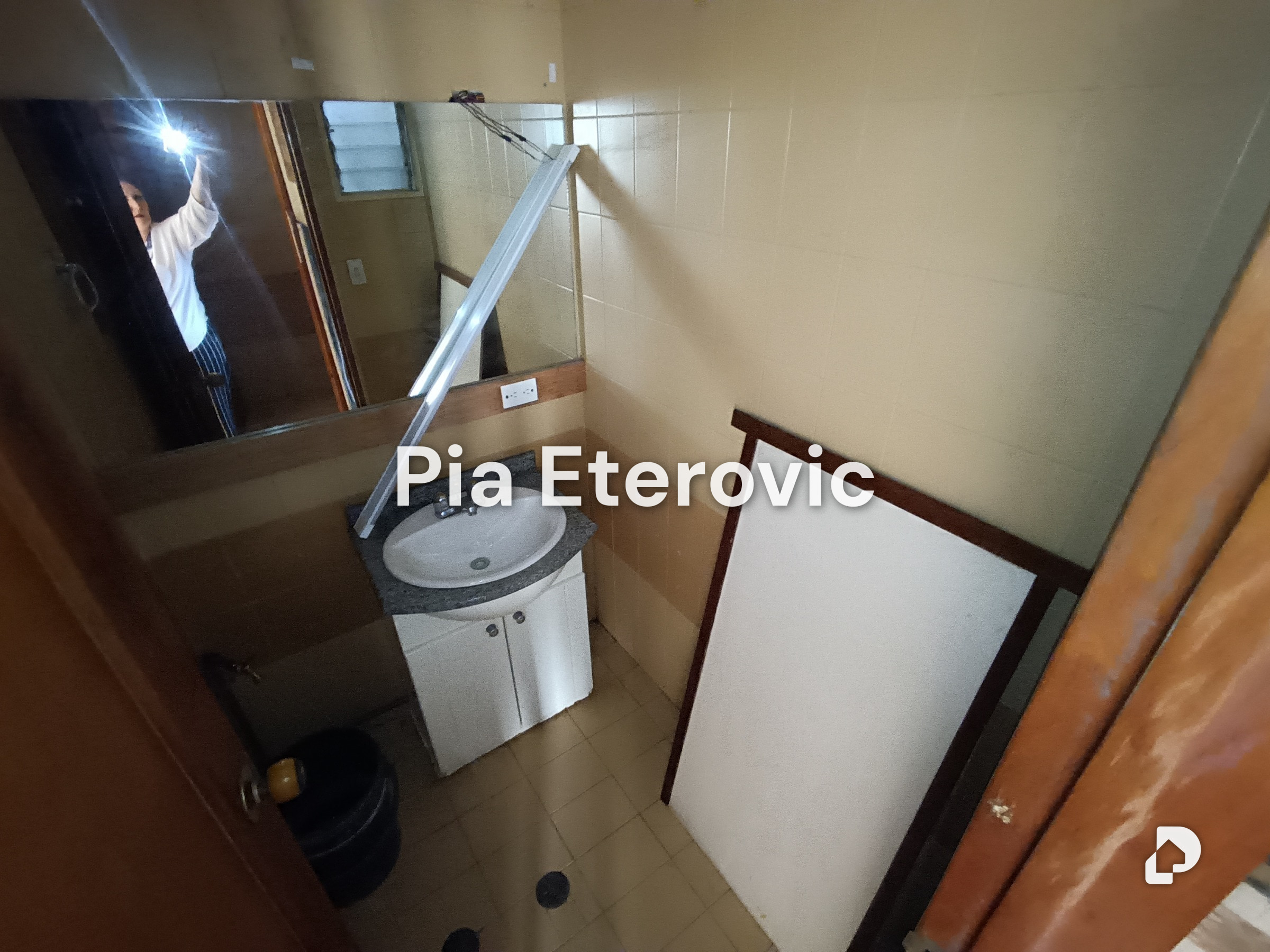 Office in Parroquia Urbana Socorro, Valencia – 14