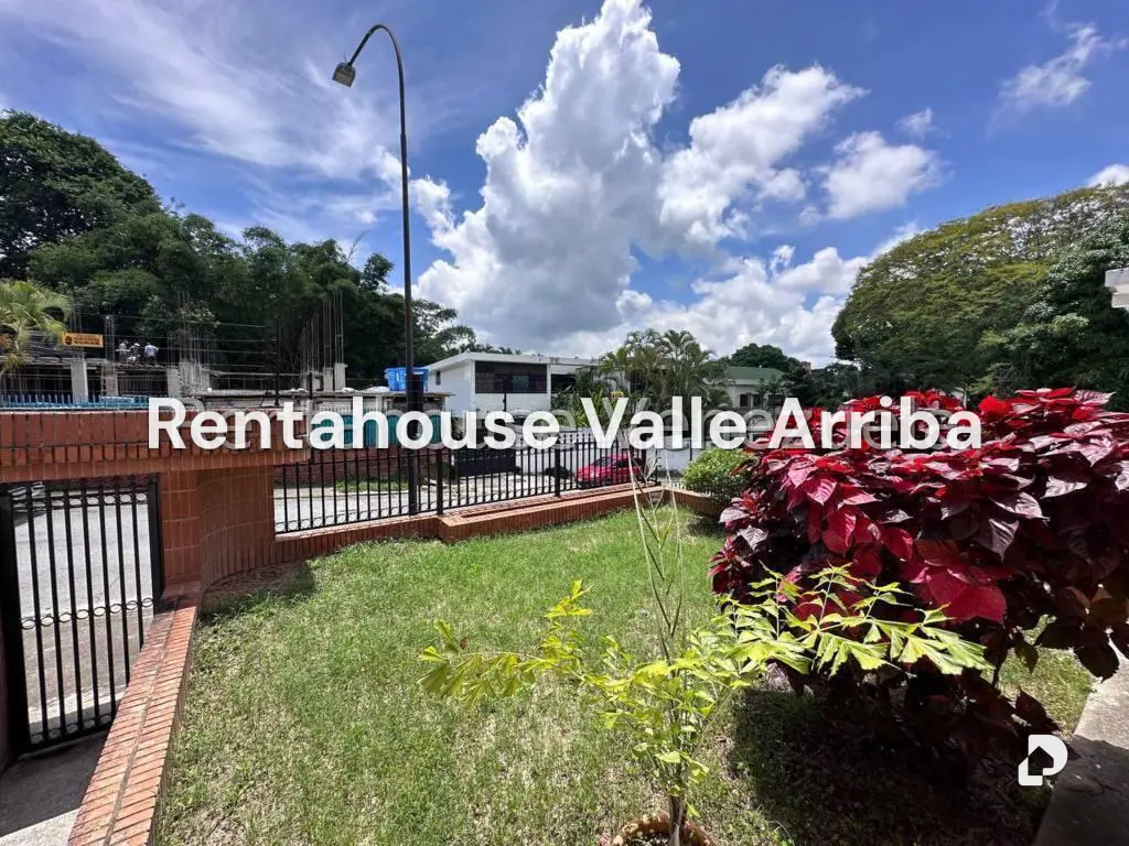 Casa en Altamira, Caracas – 15