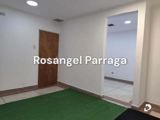 Local comercial en Valencia – 11