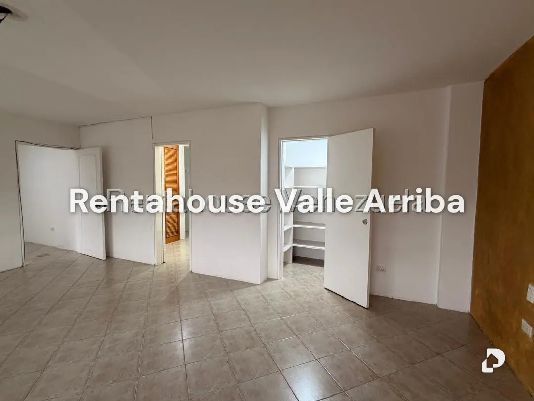 Apartamento en Las Esmeraldas, Caracas – 12