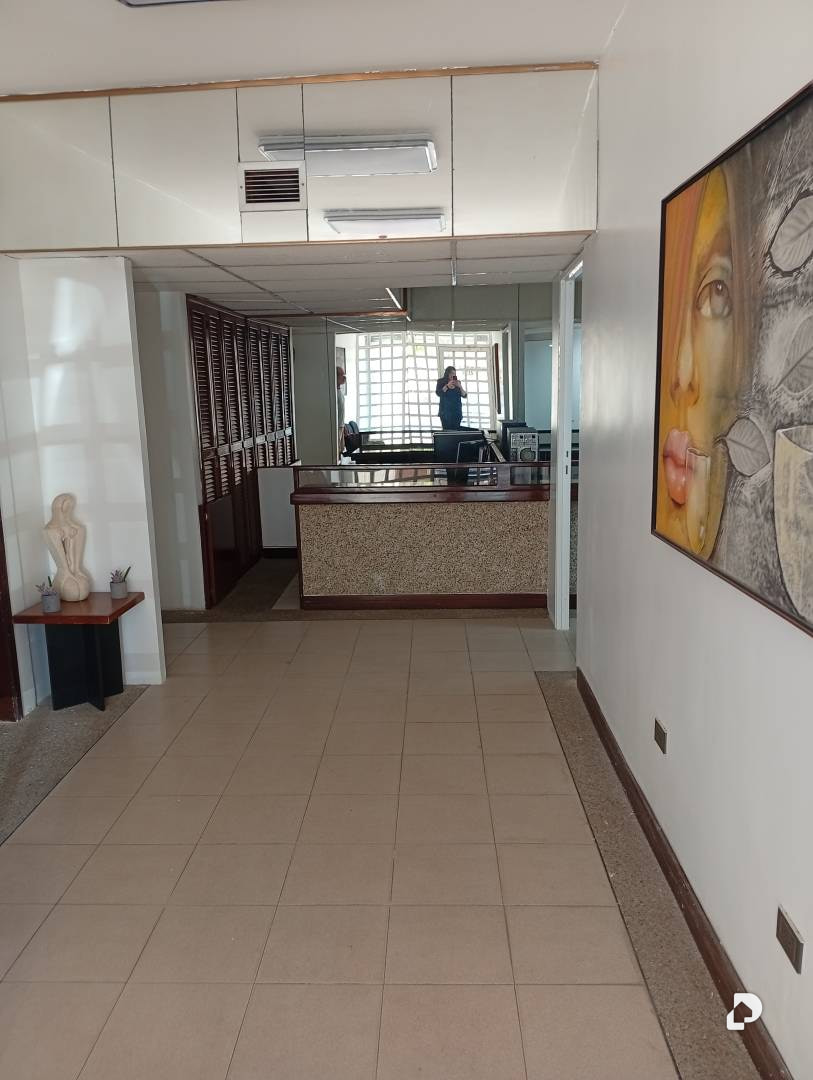Oficina en Santa Rita, Maracaibo