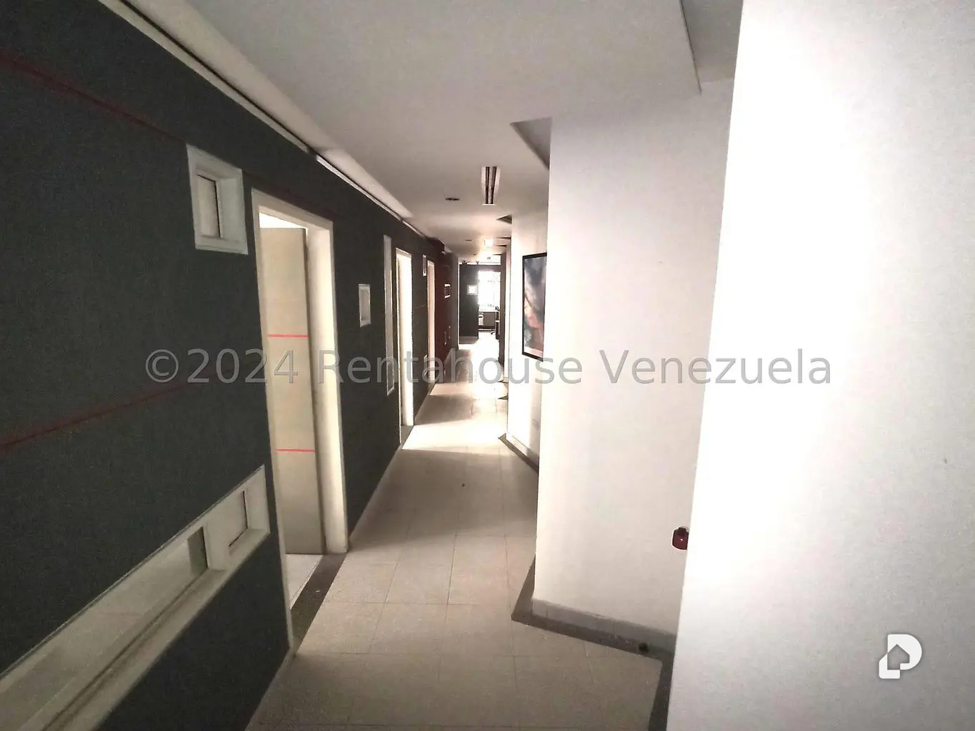 Oficina en Sabana Grande, Caracas – 12