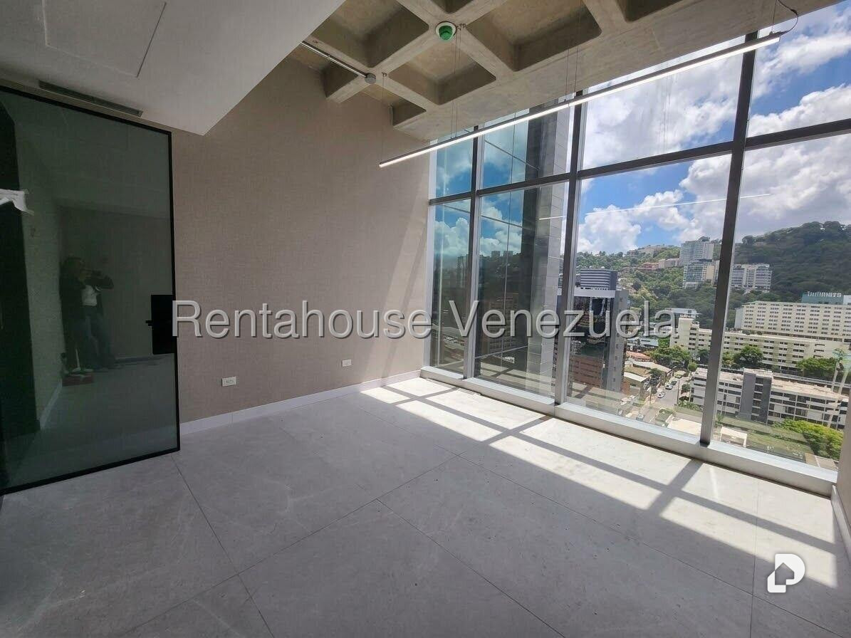 Oficina en Las Mercedes, Caracas – 10