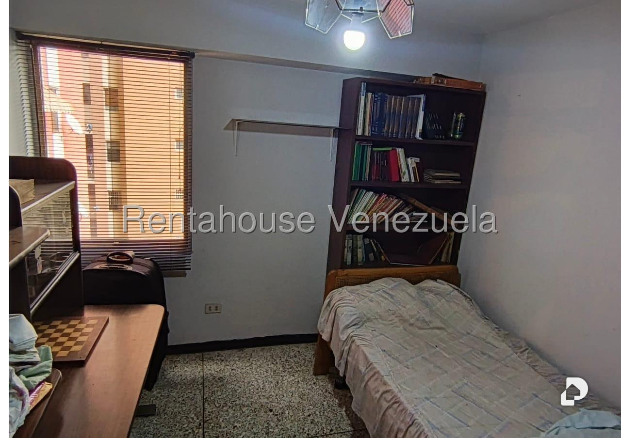 Apartamento en El Paraíso, Caracas – 10