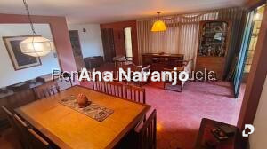 Casa en Alto Prado, Caracas – 22
