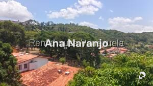 Casa en Alto Prado, Caracas – 17