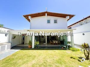 House in Prados del Este, Caracas – 30