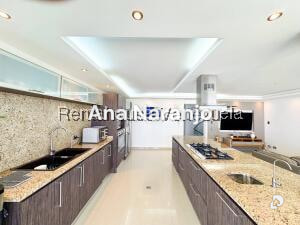 House in Prados del Este, Caracas – 22