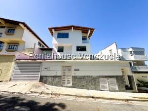 House in Prados del Este, Caracas - 1