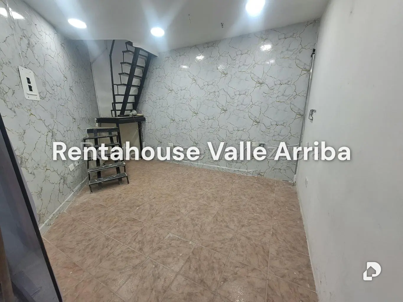 Local comercial en El Paraíso, Caracas – 12