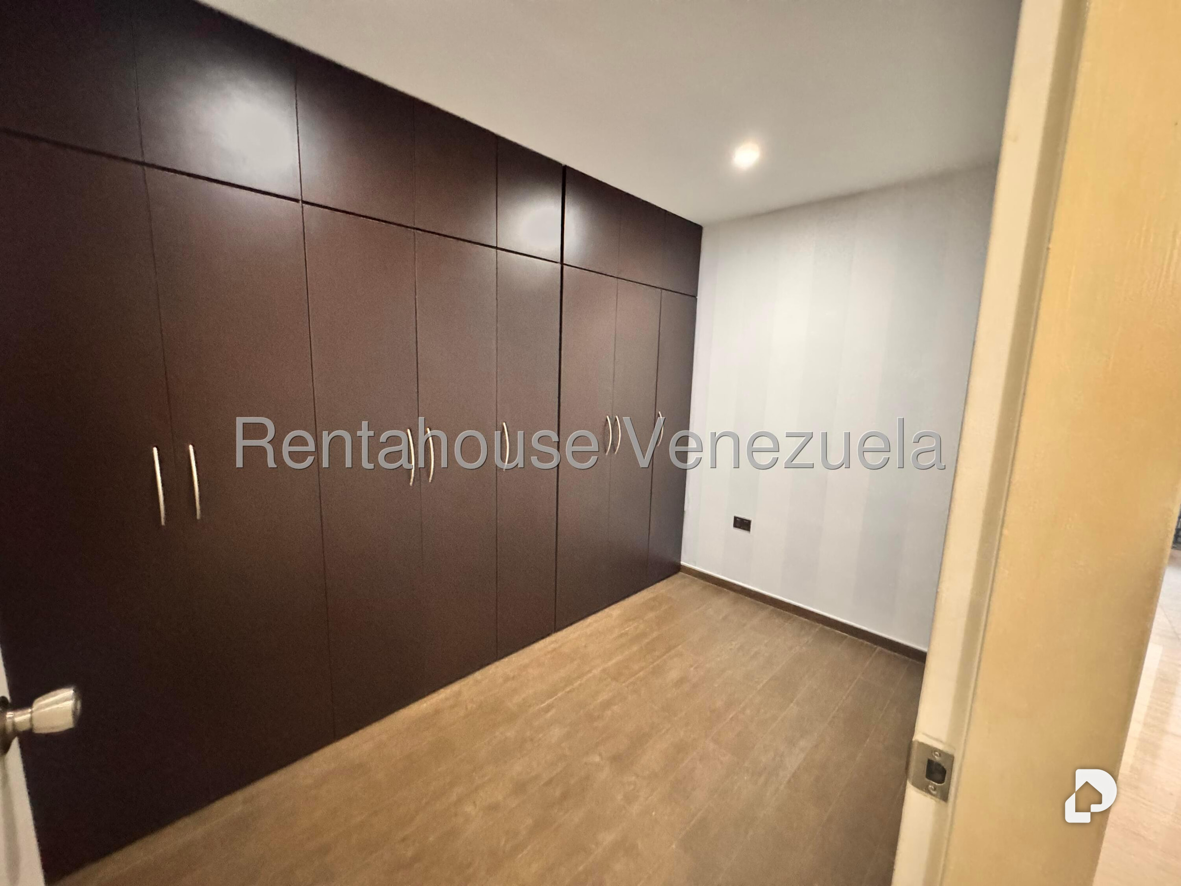 Apartamento en El Hatillo, Caracas – 11