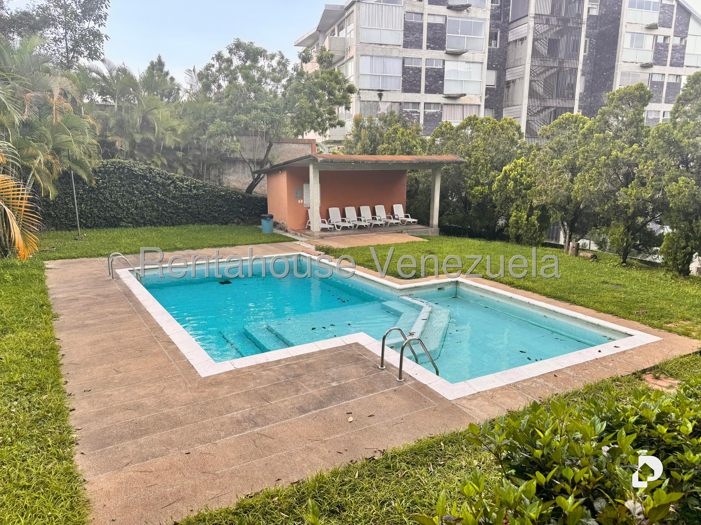 Apartamento en El Hatillo, Caracas – 32