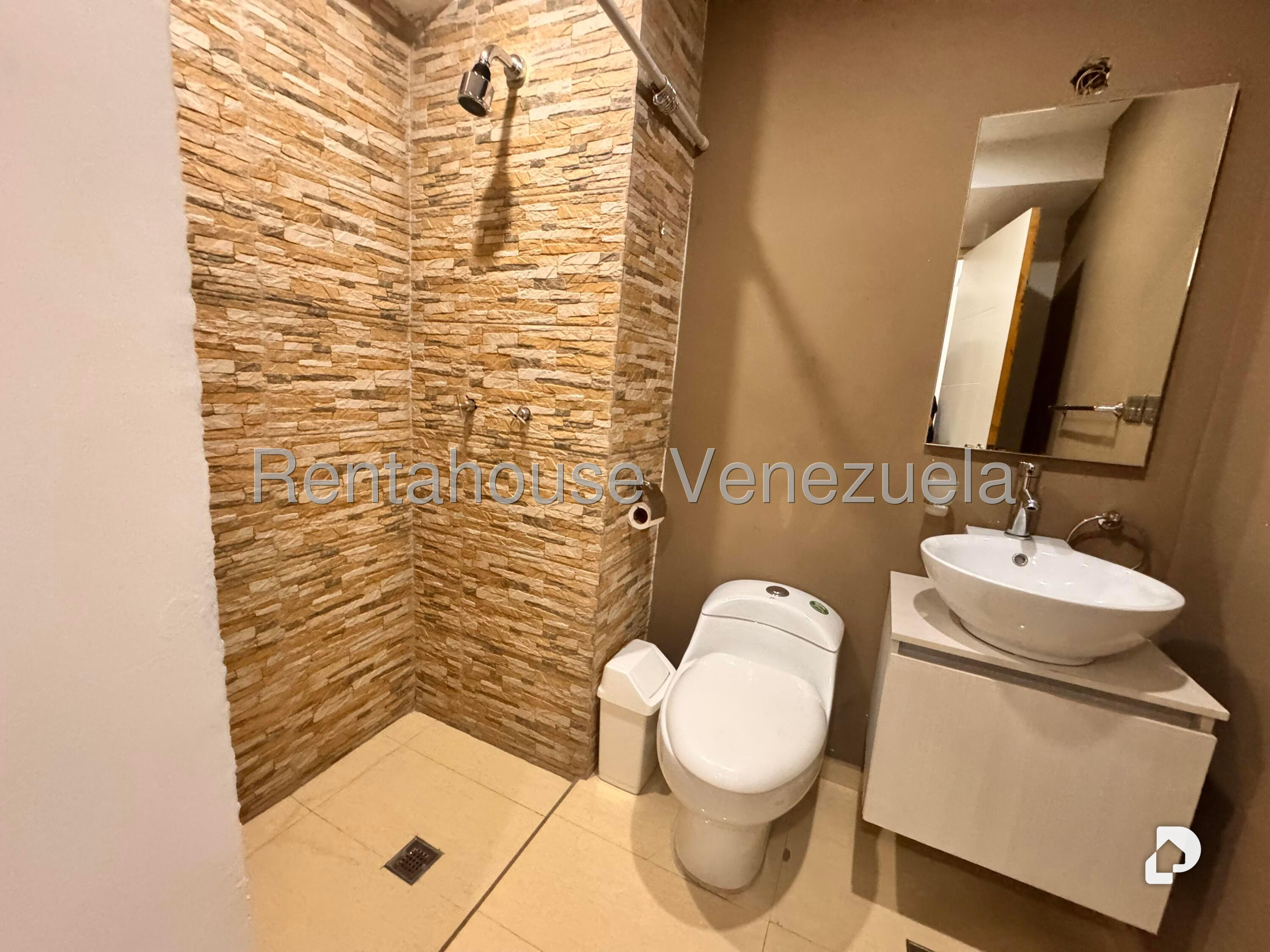 Apartamento en El Hatillo, Caracas – 12