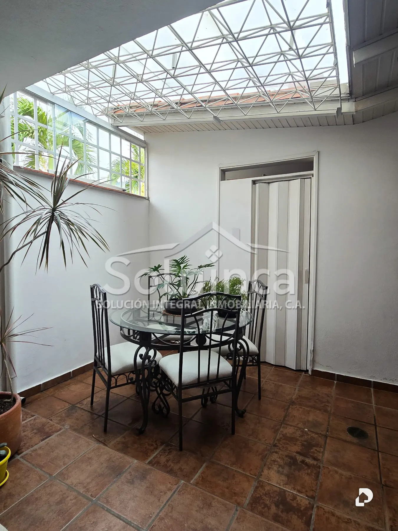 Townhouse en Parroquia Juan Rodríguez Suárez, Mérida – 17