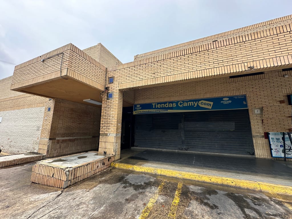 Local comercial en Los Jarales, Valencia - 1