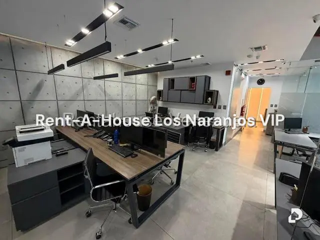 Oficina en Los Palos Grandes, Caracas – 10