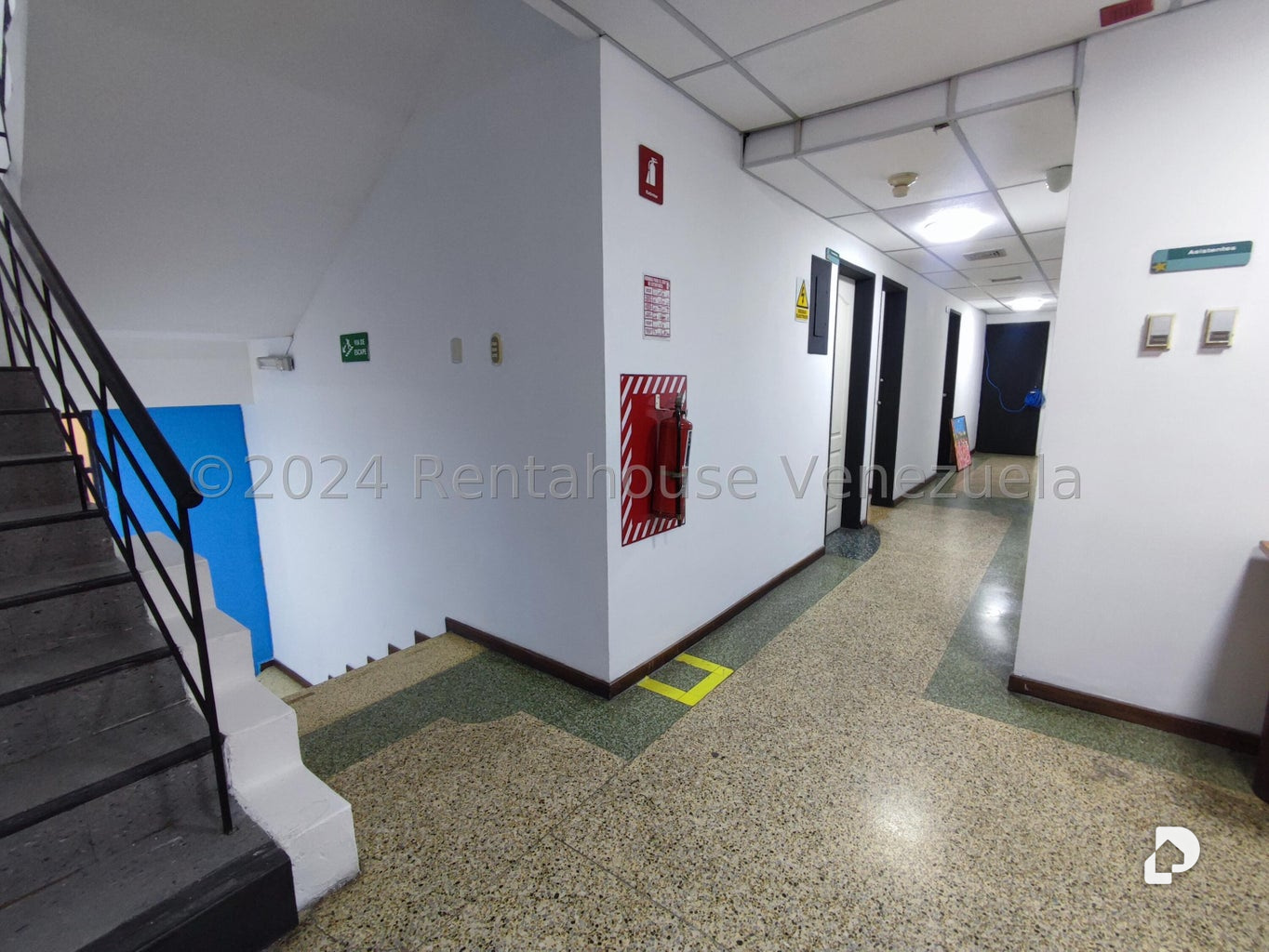 Local comercial en Los Chaguaramos, Caracas – 6