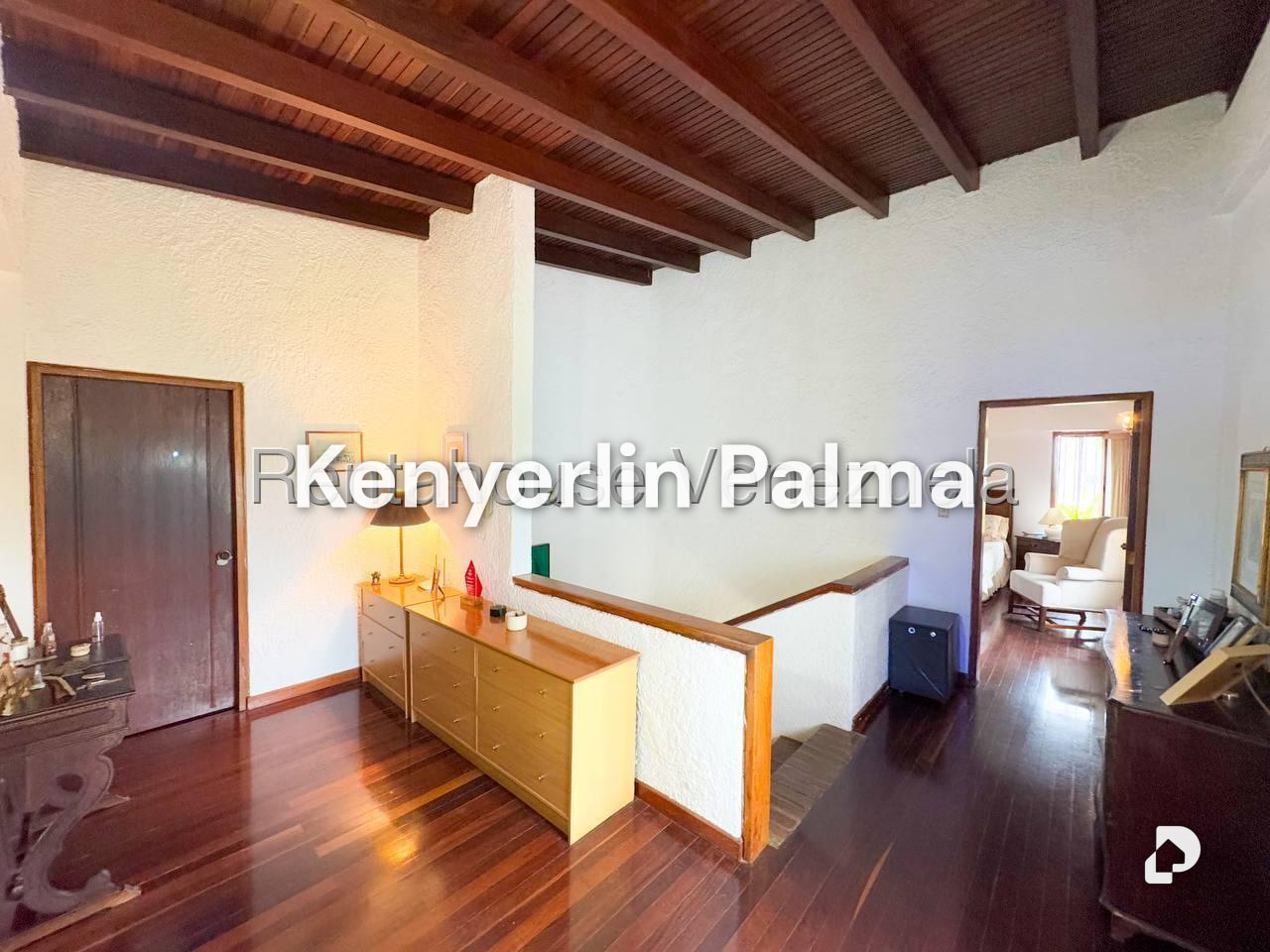 Casa en Lomas de La Lagunita, Caracas – 20