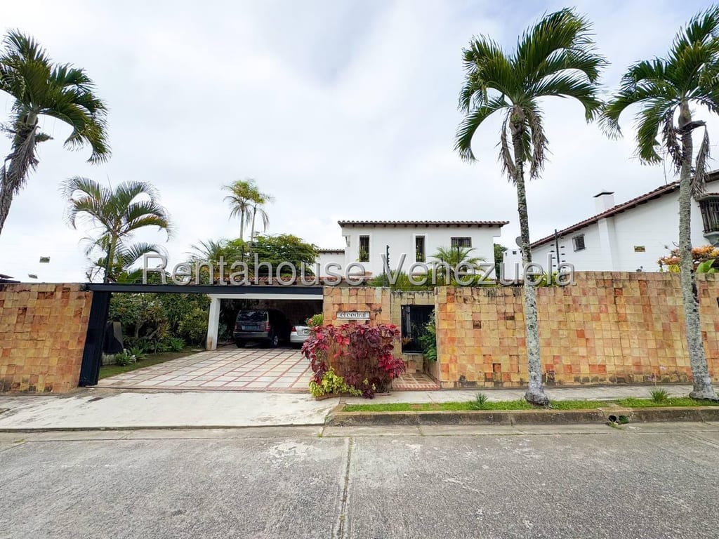 Casa en Lomas de La Lagunita, Caracas - 1