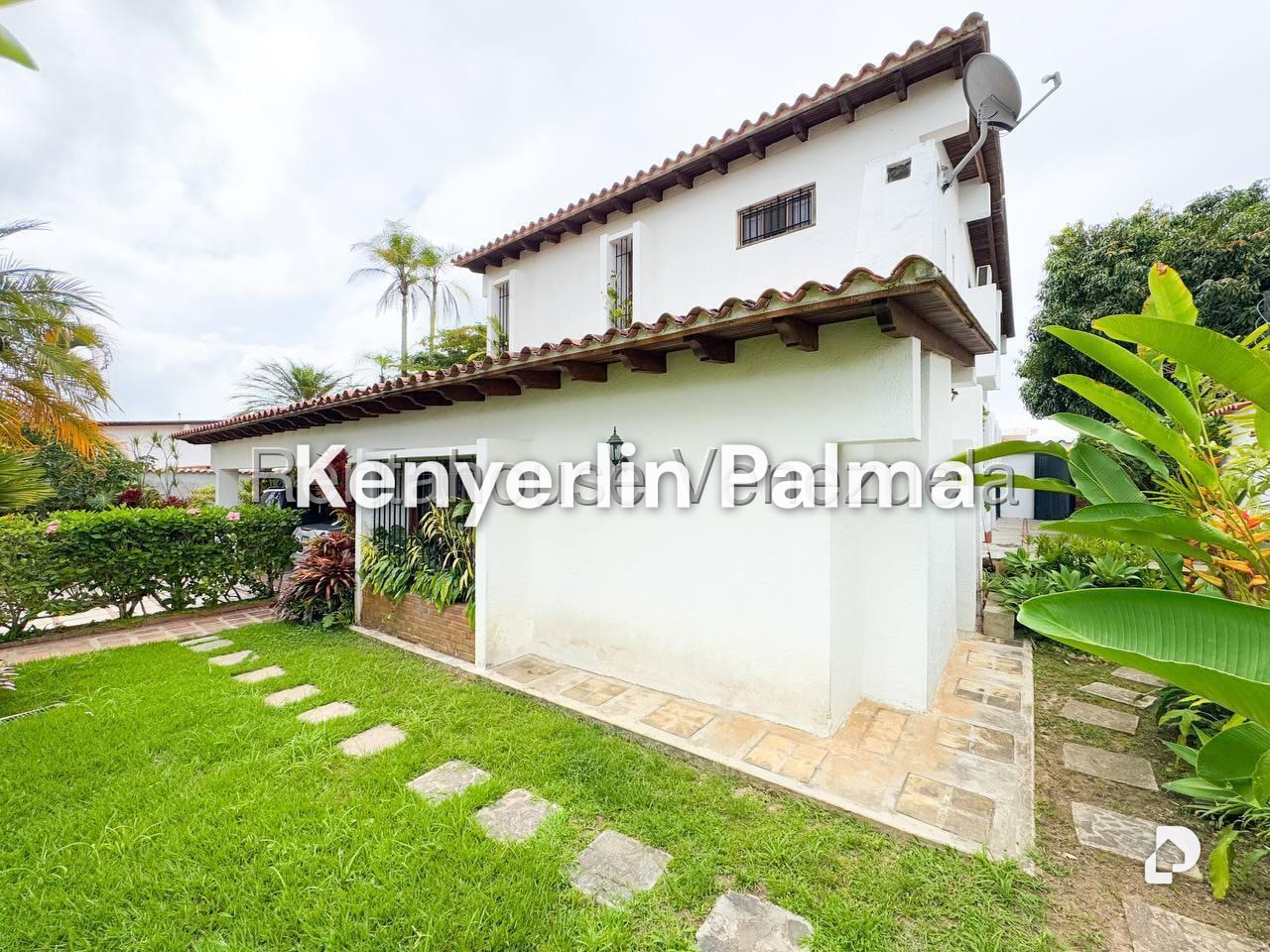 Casa en Lomas de La Lagunita, Caracas – 4
