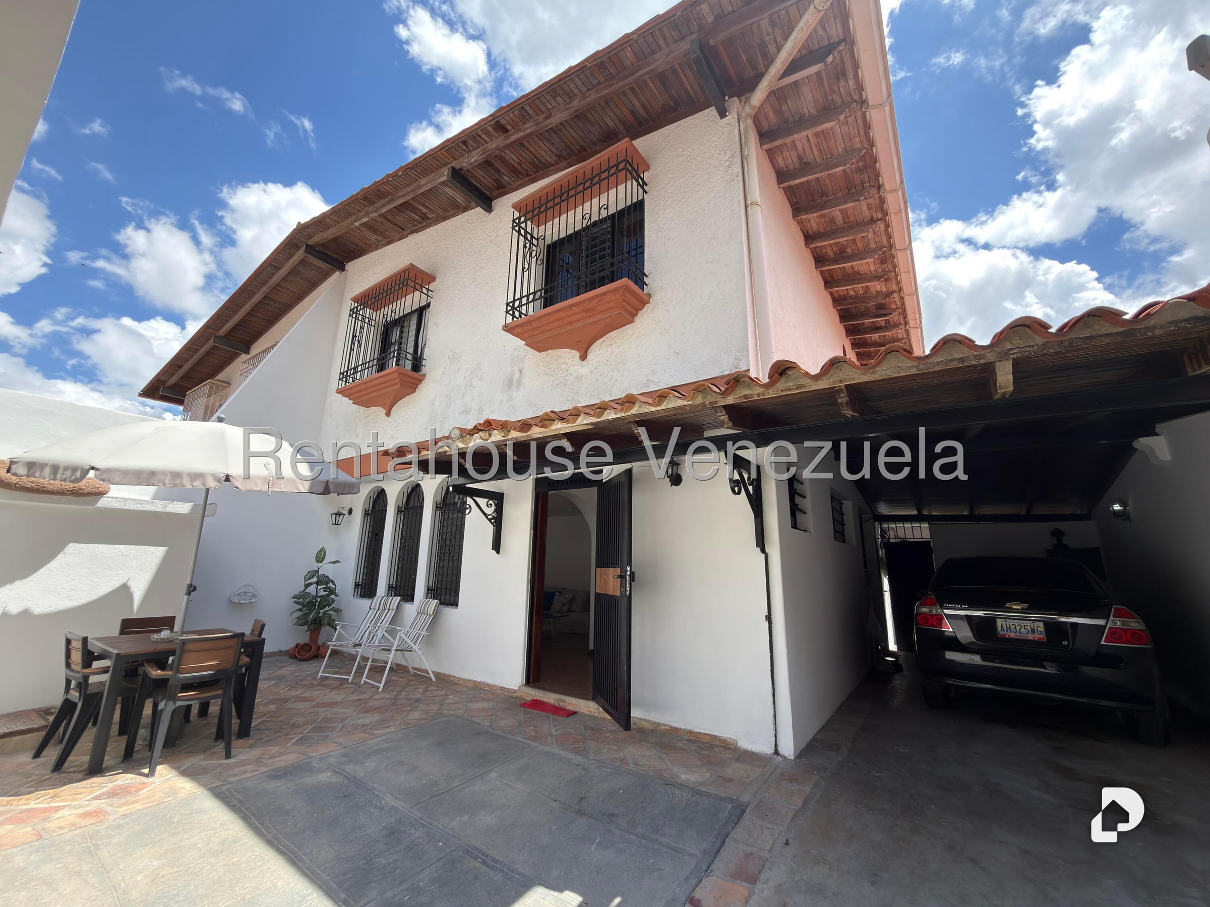 Casa en Alto Prado, Caracas – 1