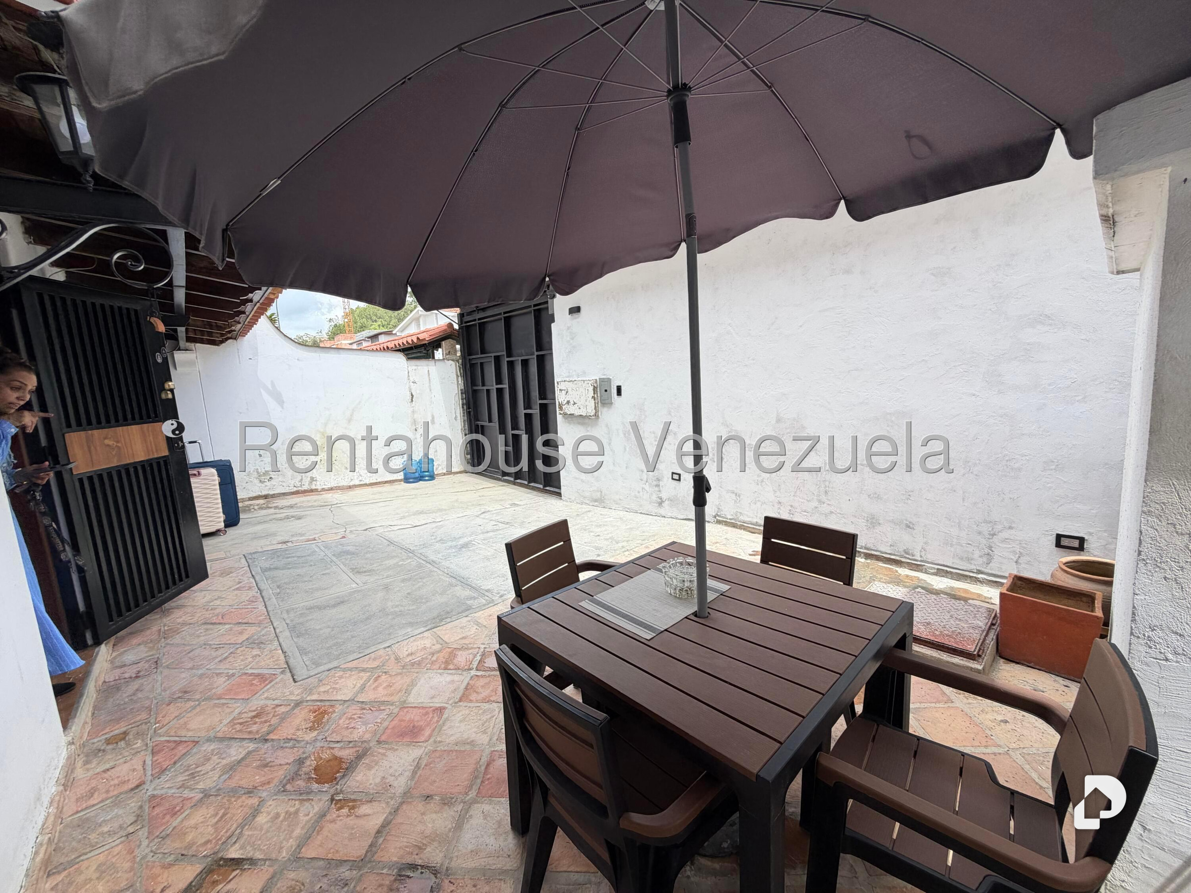 Casa en Alto Prado, Caracas – 19