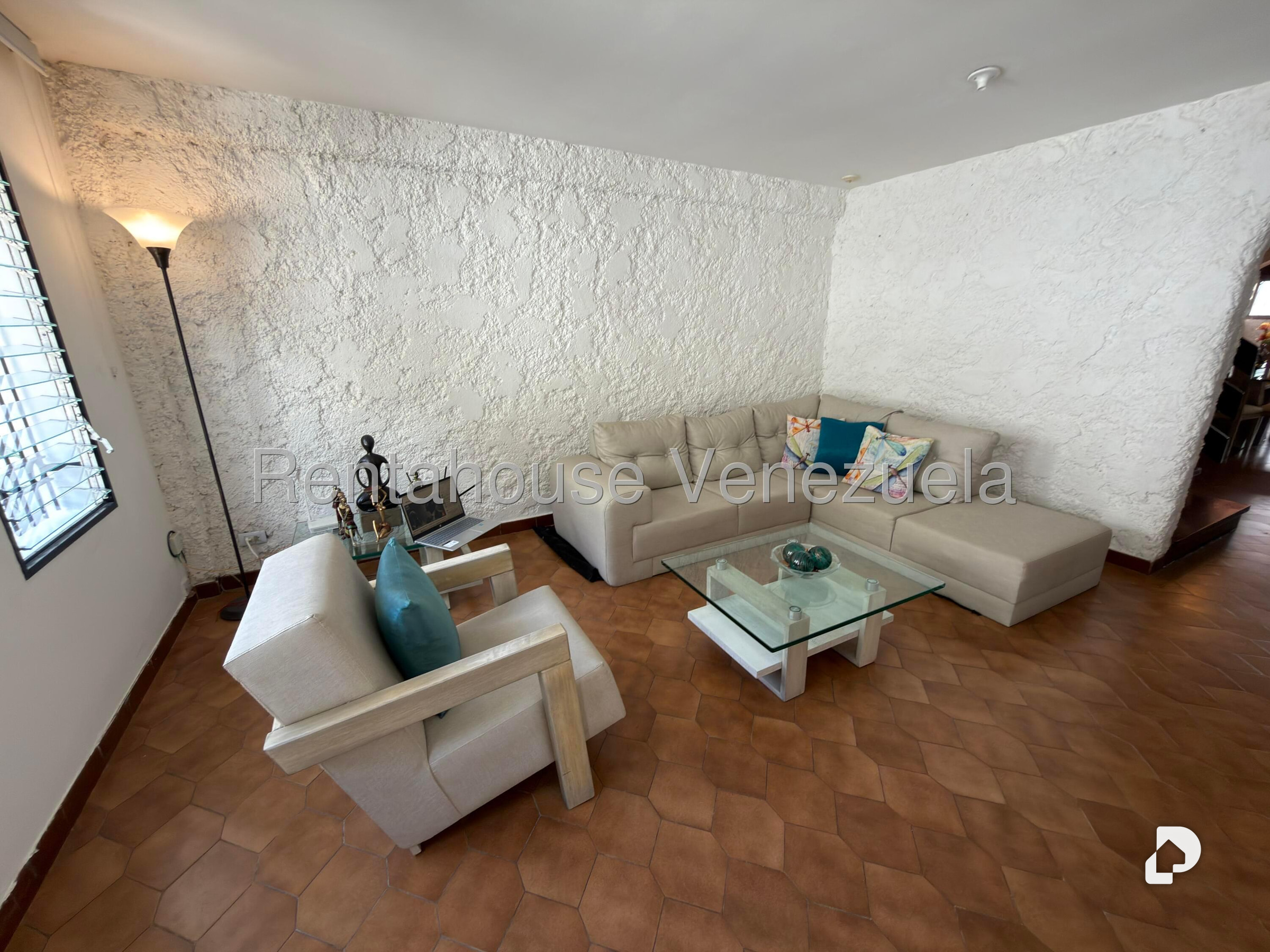 Casa en Alto Prado, Caracas – 2