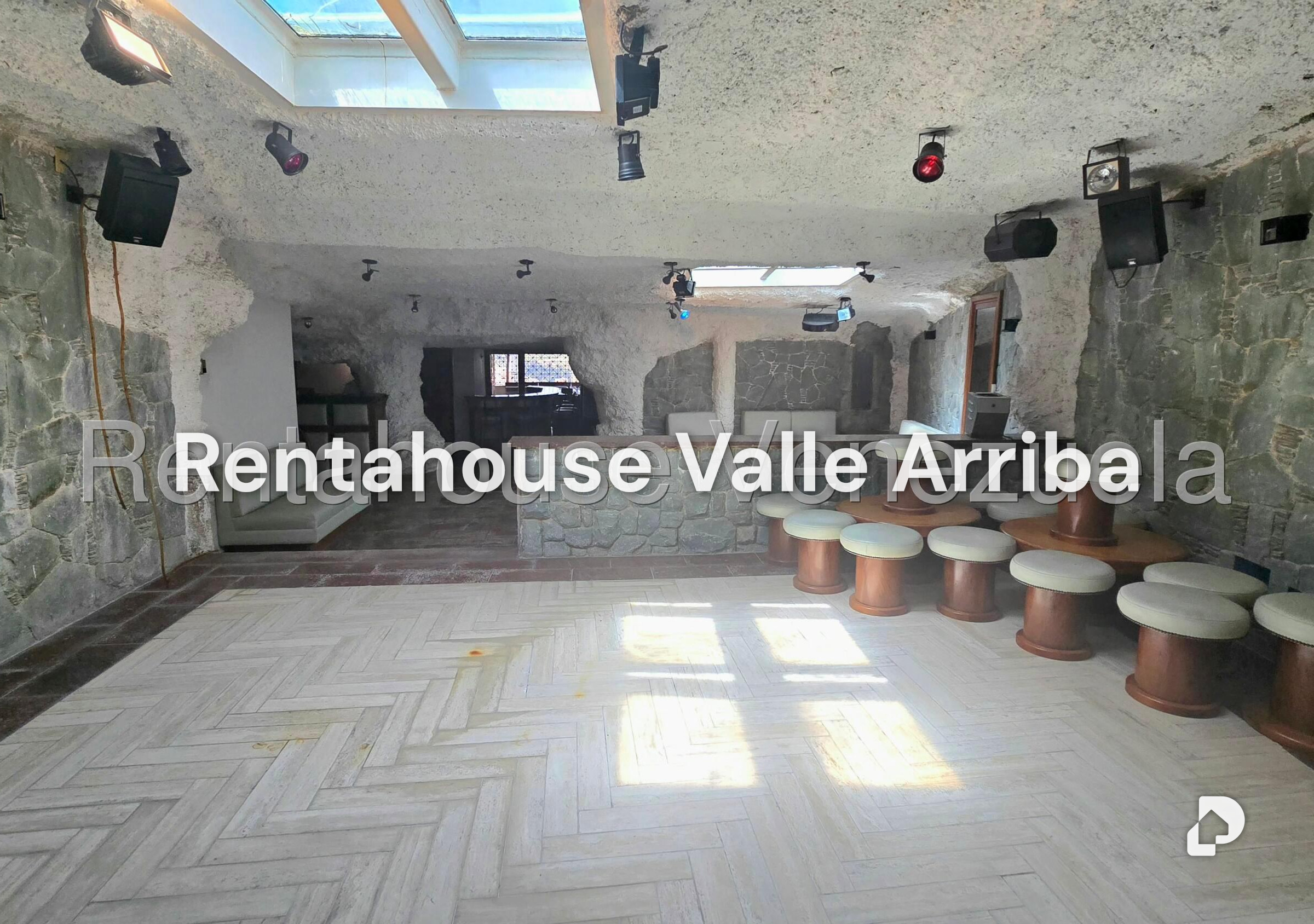 House in Colinas de Los Chaguaramos, Caracas – 29