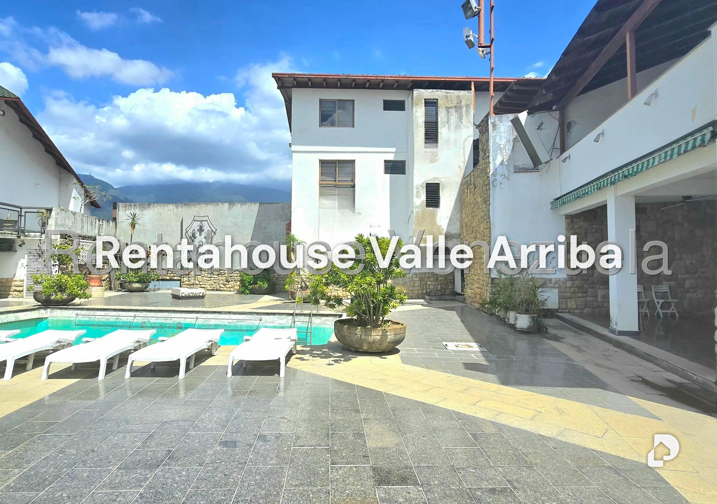 House in Colinas de Los Chaguaramos, Caracas – 3