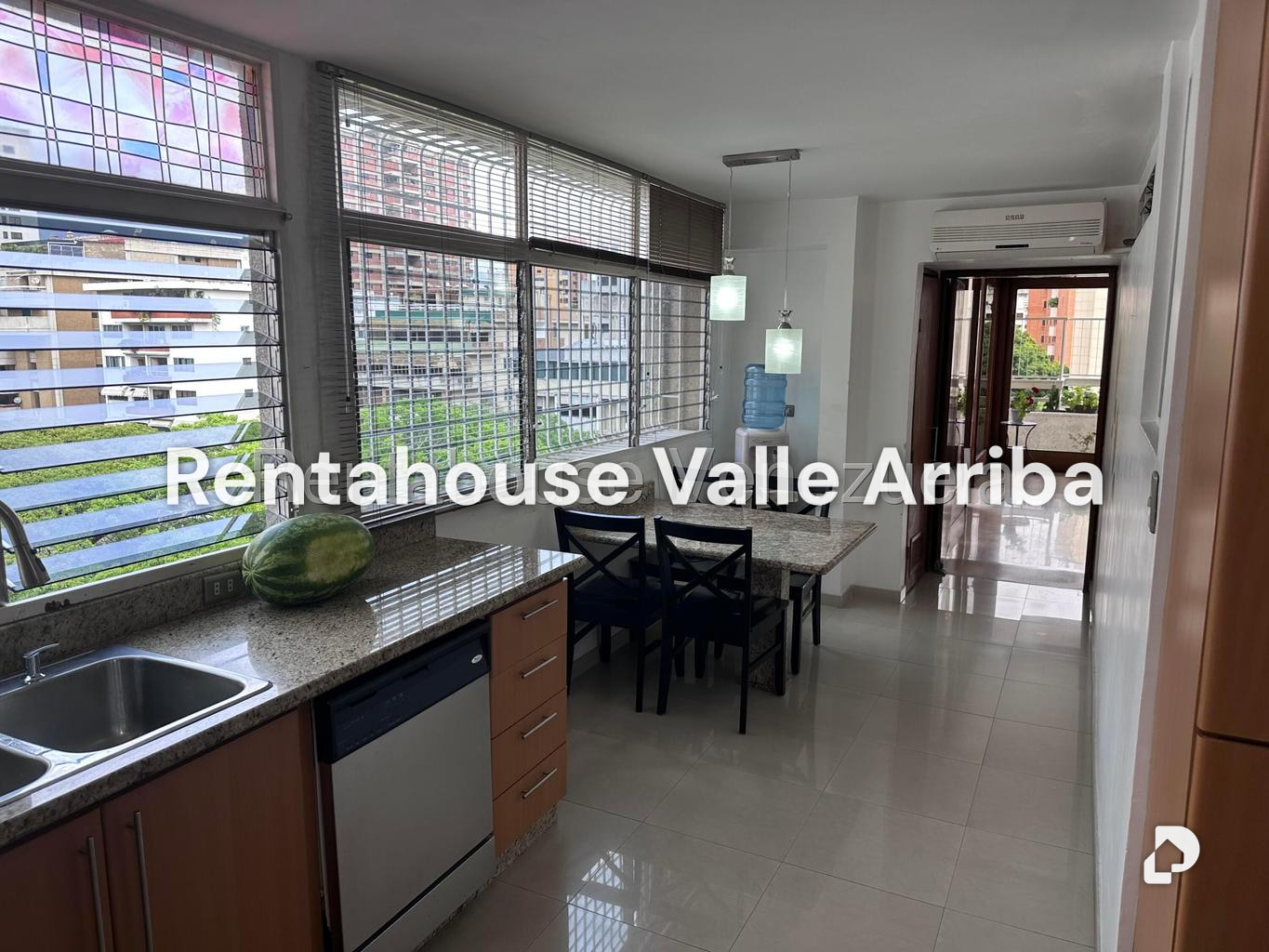 Apartment in La Florida, Caracas – 19