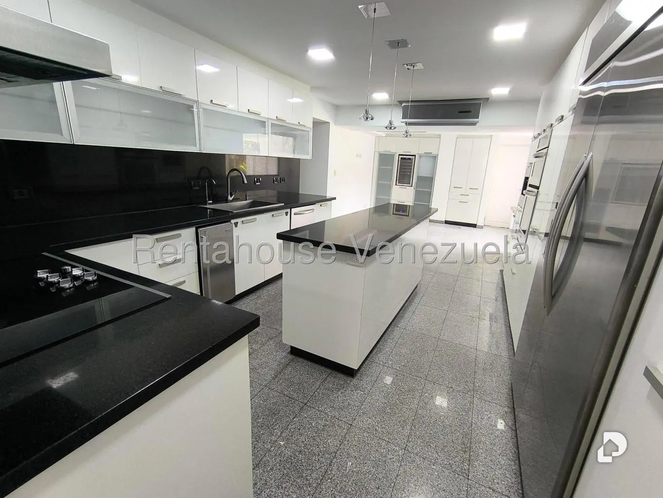 Apartamento en Lomas de La Lagunita, Caracas – 10