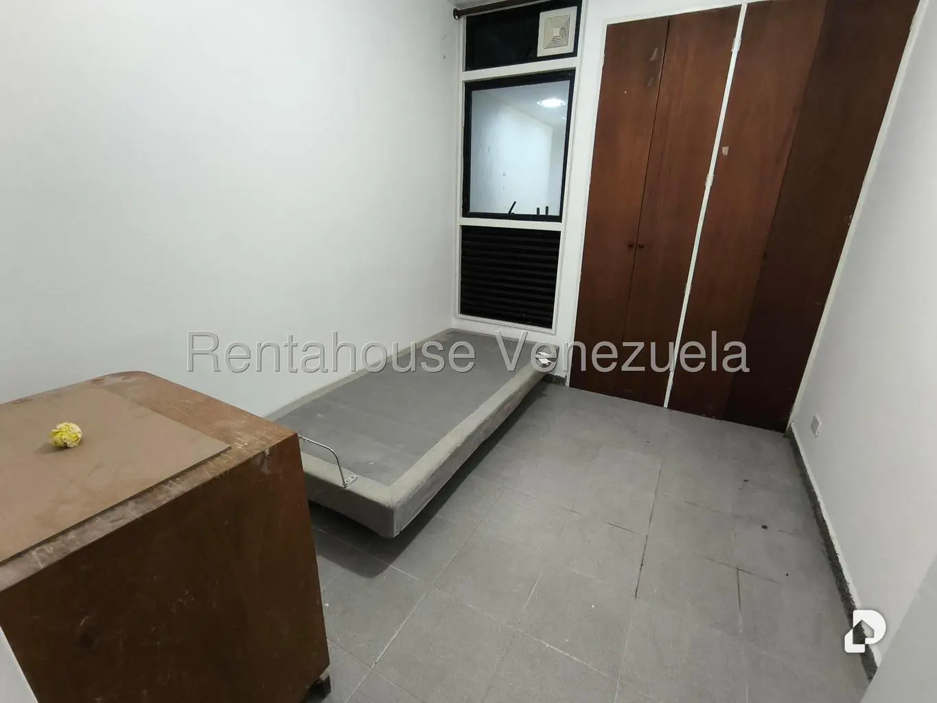 Apartamento en Lomas de La Lagunita, Caracas – 19