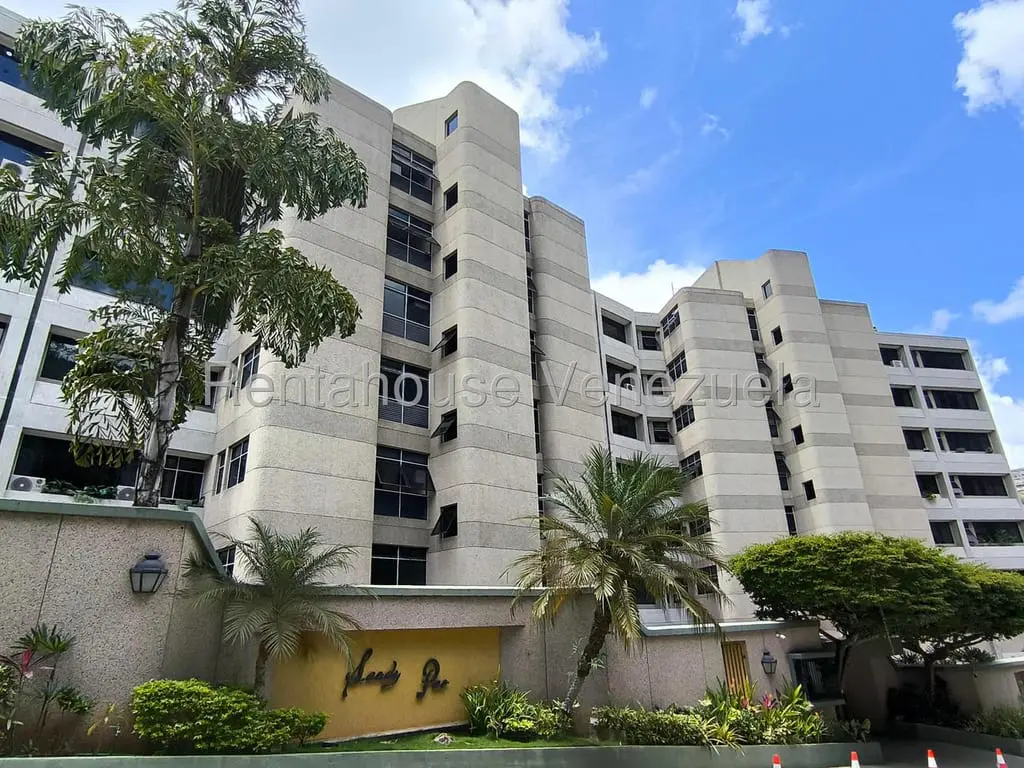 Apartment in Lomas de La Lagunita, Caracas - 1