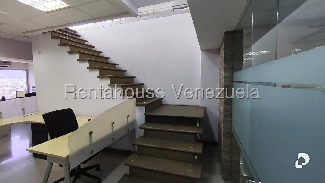 Office in Los Cortijos de Lourdes, Caracas – 20