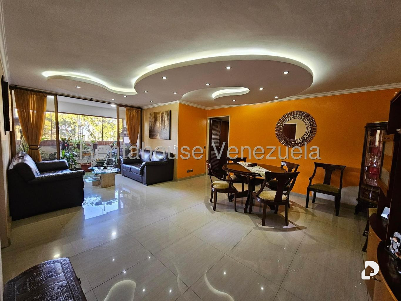 Apartamento en Manzanares, Caracas – 2