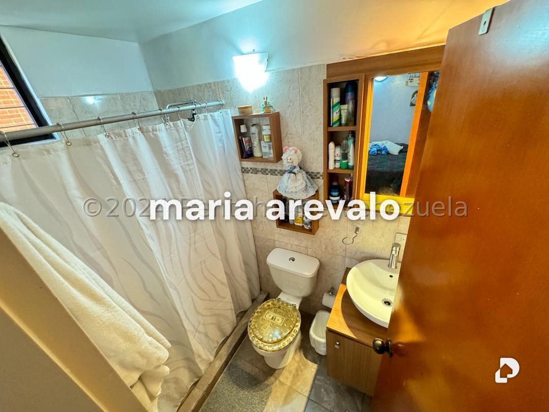 Apartamento en Colinas de La Tahona, Caracas – 19