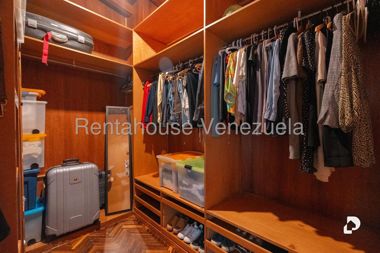 House in Oripoto, Caracas – 15